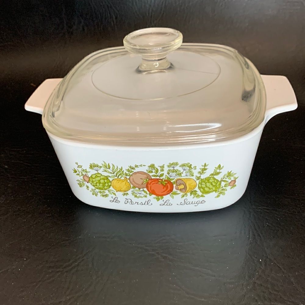 LE Persil La Sauge Corning Ware 1 1/2 Quart  Lid Range Oven Microwave NY, USA